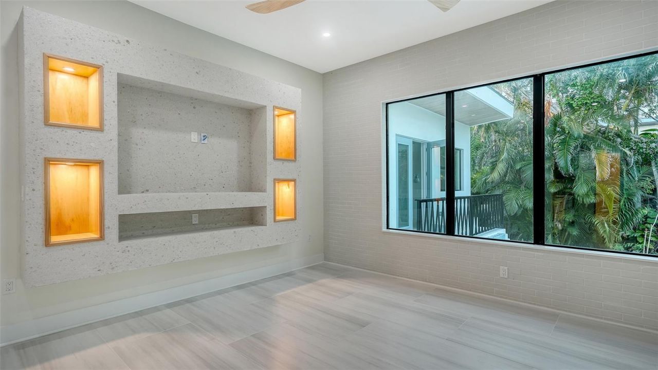 1607 Flower Drive, Sarasota, FL 34239 Photo