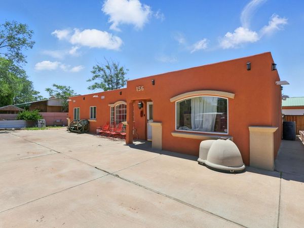 156 PUEBLO LUNA Drive NW, Albuquerque, NM 87107