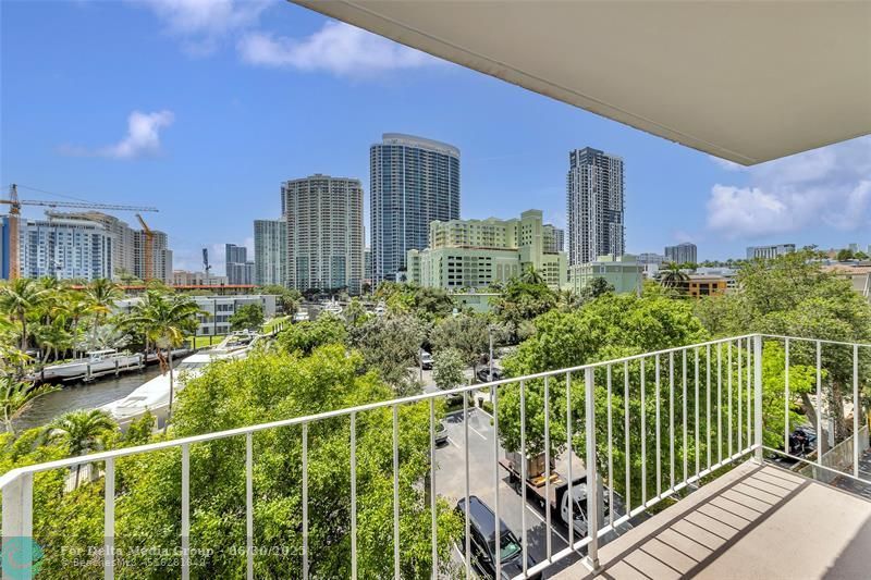 800 SE 4 Street, Unit 405, Fort Lauderdale, FL 33301 Photo