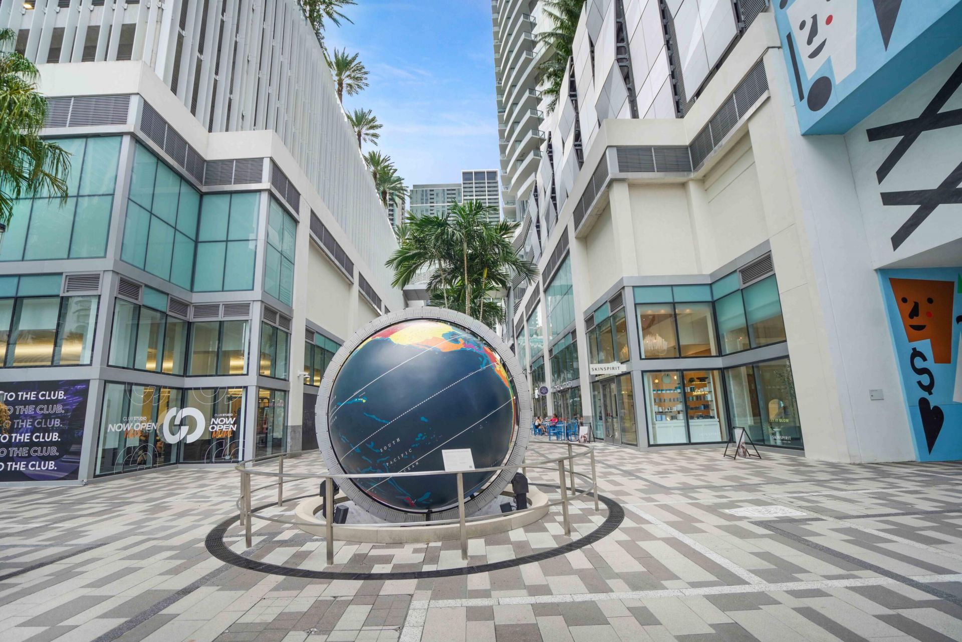 851 NE 1st Avenue, Unit 812, Miami, FL 33132 Photo