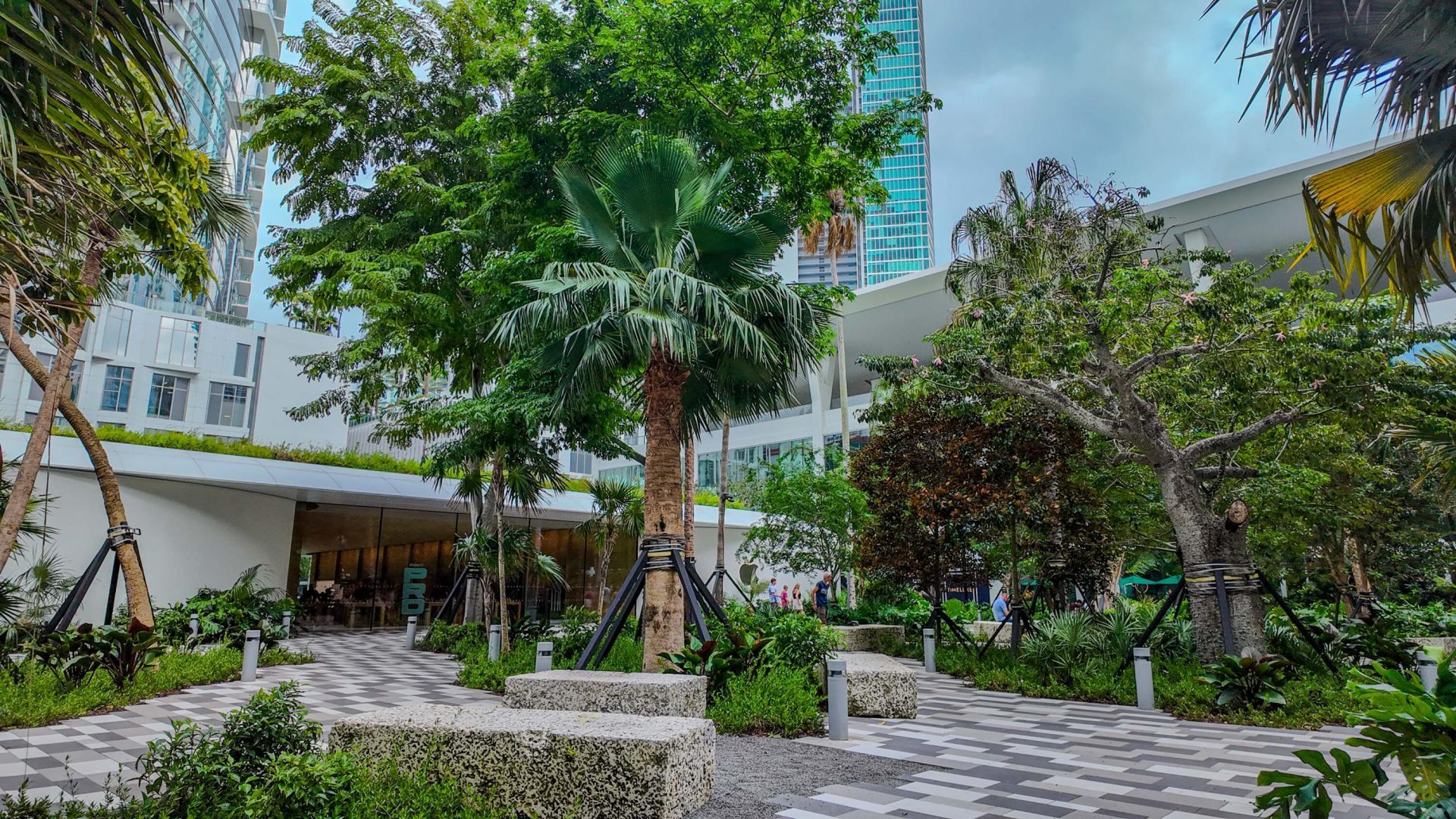 851 NE 1st Avenue, Unit 812, Miami, FL 33132 Photo