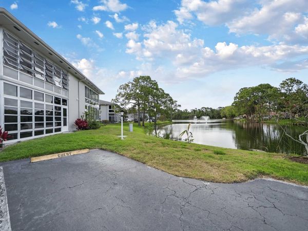 5 Lake Vista Trail, Unit 203, Port Saint Lucie, FL 34952