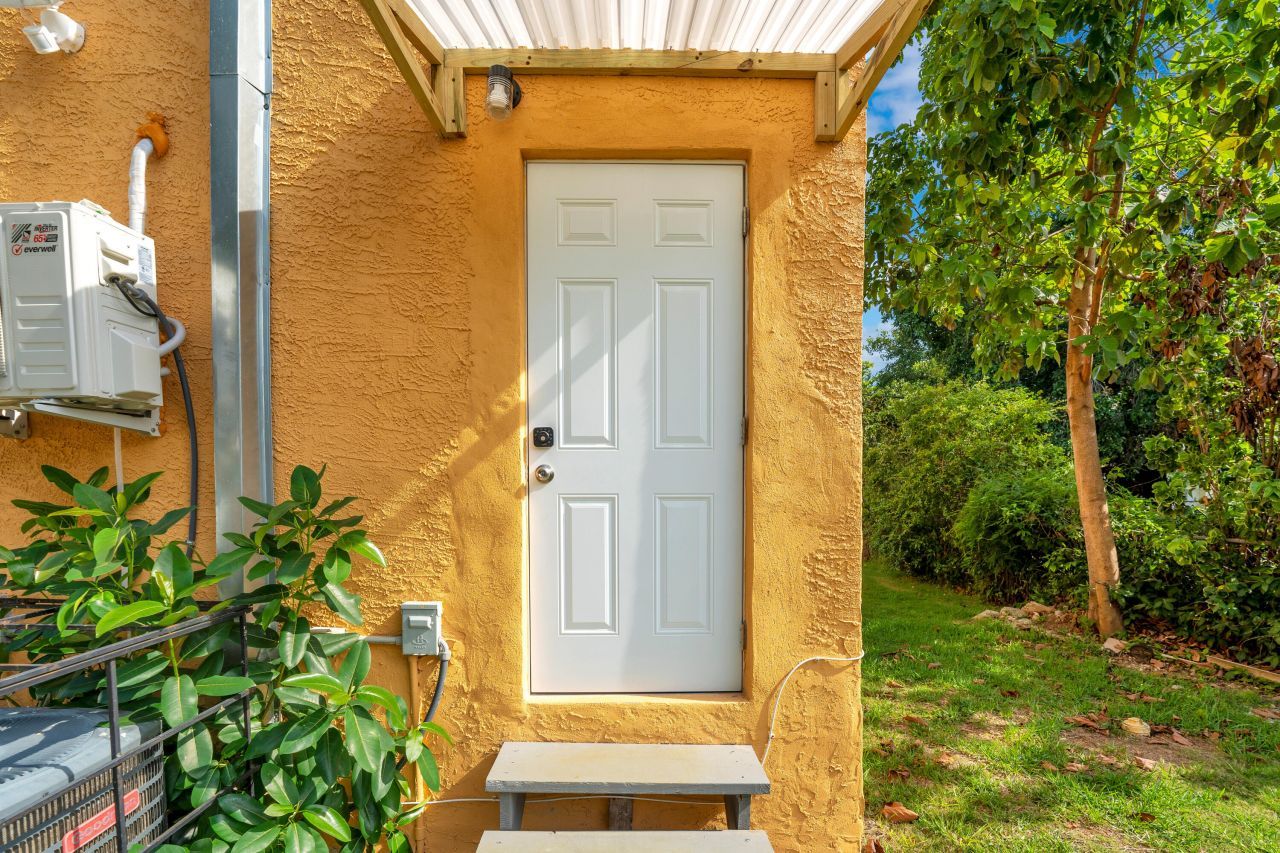 275 NW 81st Street, Miami, FL 33150 Photo