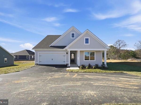 261 HEATHER LANE, STAUNTON, VA 24401