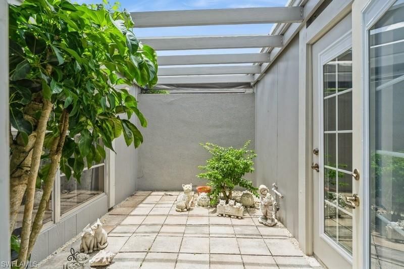 9749 Maplecrest Cir, Lehigh Acres, FL 33936 Photo