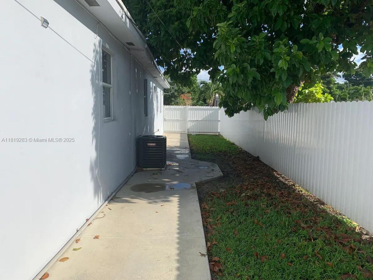 1762 NW 15th St, Unit 4, Miami, FL 33125 Photo