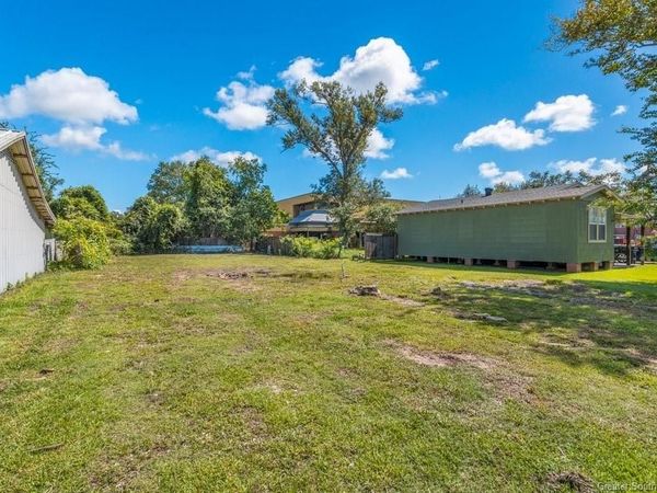 1023 17th Street, Lake Charles, LA 70601