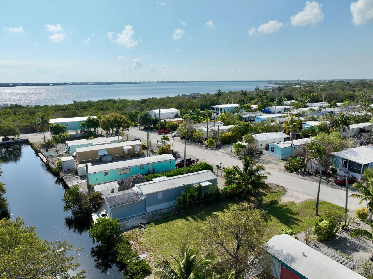 27935 Tarpon Terrace, Little Torch Key, FL 33042 Photo