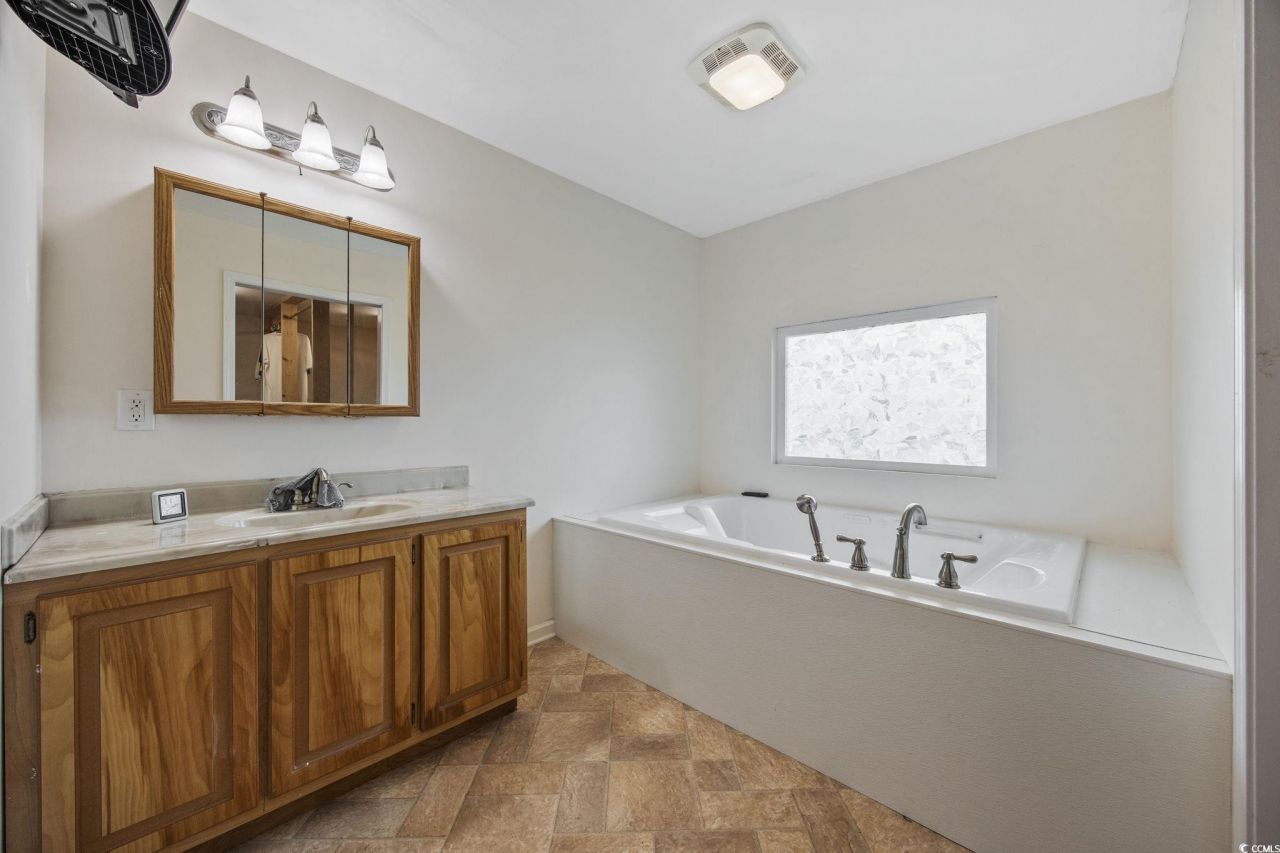 1342 Highway 90 Photo 23