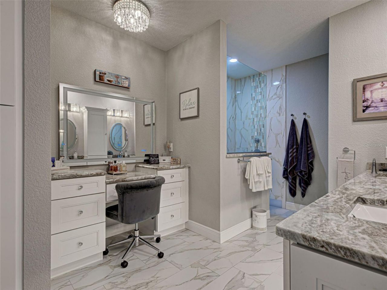 2590 Tarpon Cove Drive, Unit 811, Punta Gorda, FL 33950 Photo