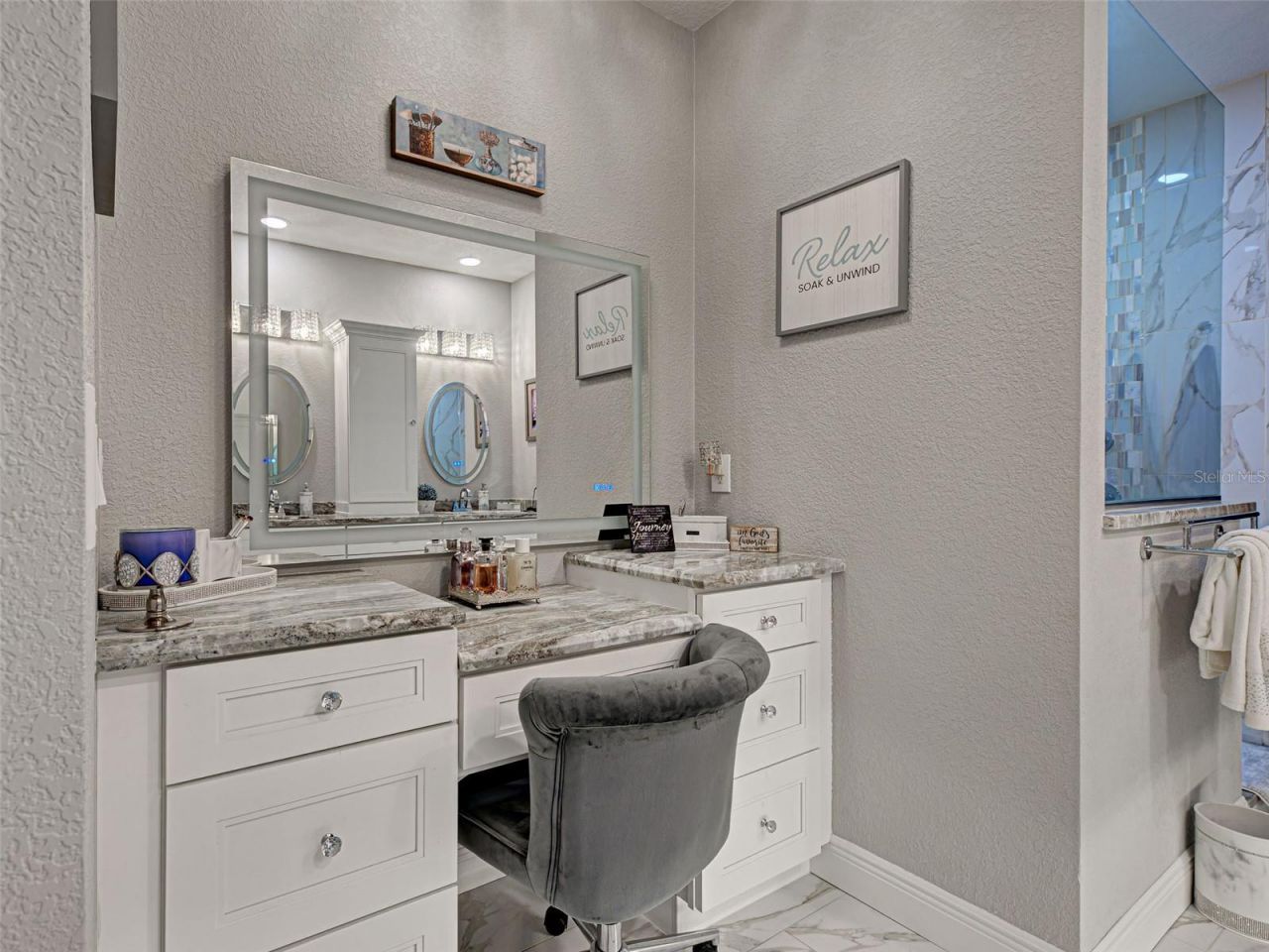 2590 Tarpon Cove Drive, Unit 811, Punta Gorda, FL 33950 Photo