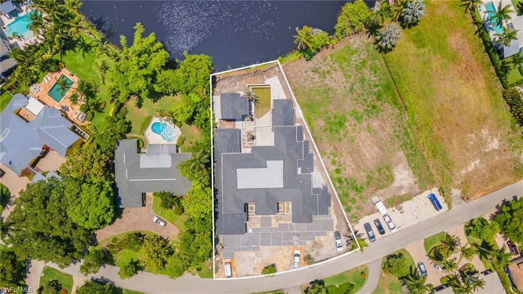 616 Bougainvillea Rd, Naples, FL 34102 Photo