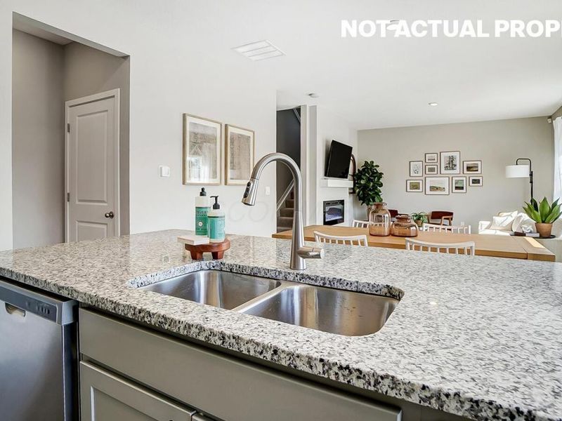 859 Sherwood Loop, Bellefontaine, OH 43311 Photo 13