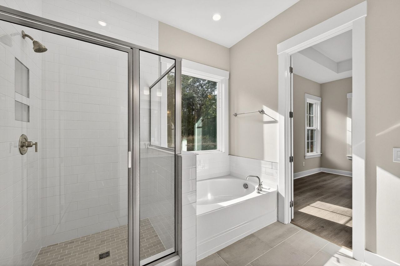 2872 Edenborough Road Photo 10