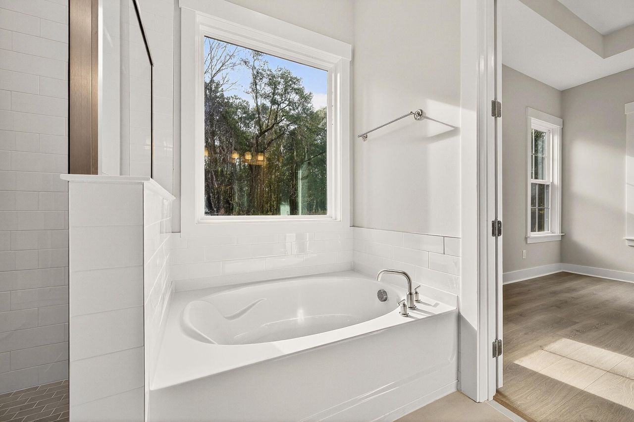 2872 Edenborough Road Photo 11