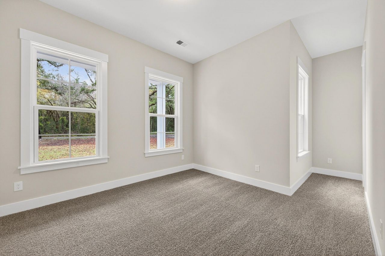 2872 Edenborough Road Photo 15