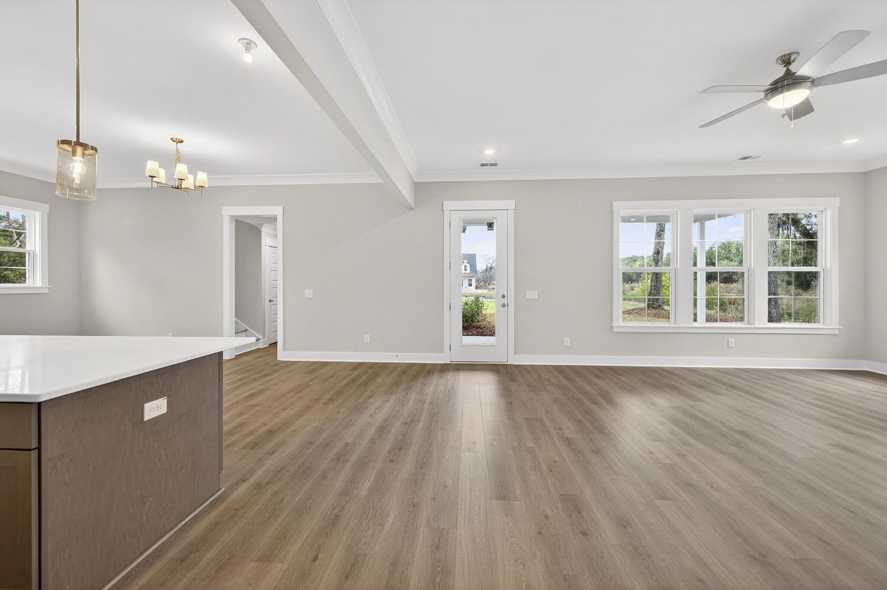 2872 Edenborough Road Photo 17