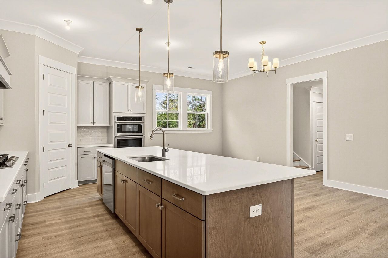 2872 Edenborough Road Photo 19