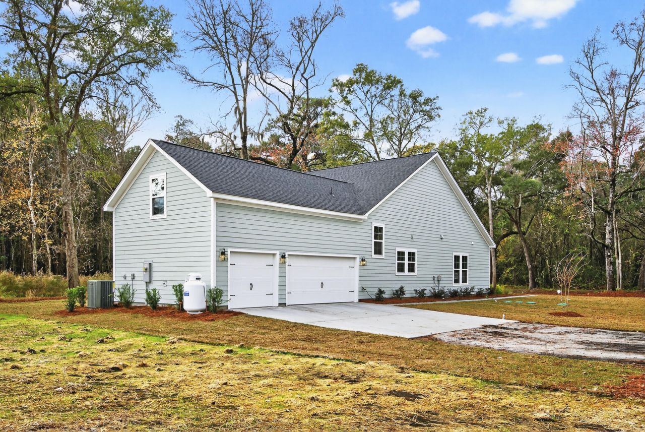 2872 Edenborough Road Photo 2