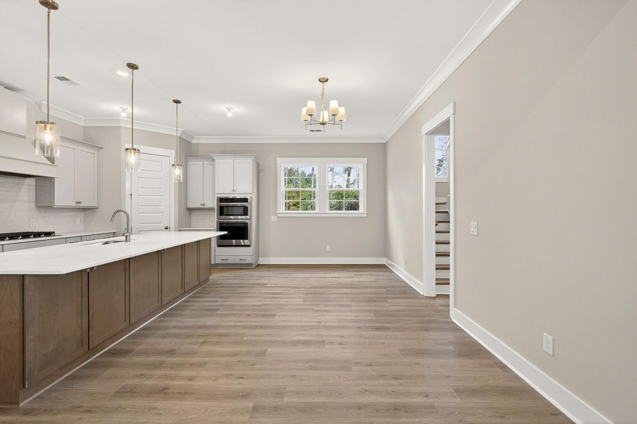 2872 Edenborough Road Photo 24