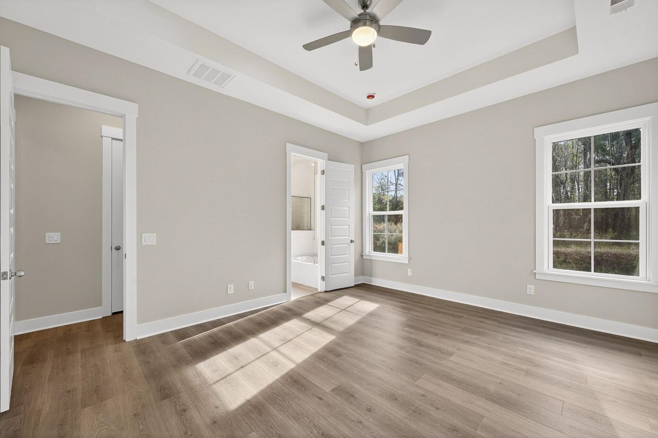 2872 Edenborough Road Photo 7