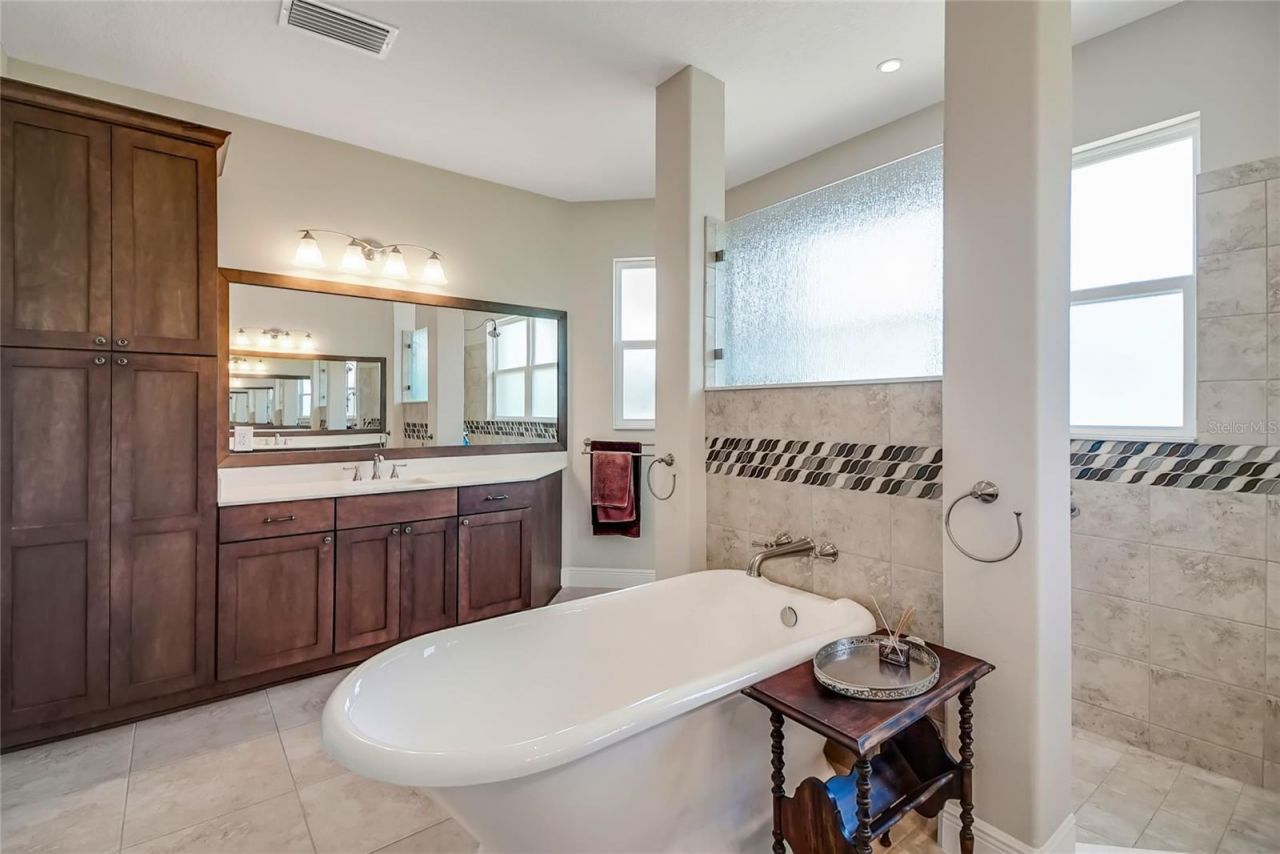 6008 Apex Way, Lady Lake, FL 32159 Photo