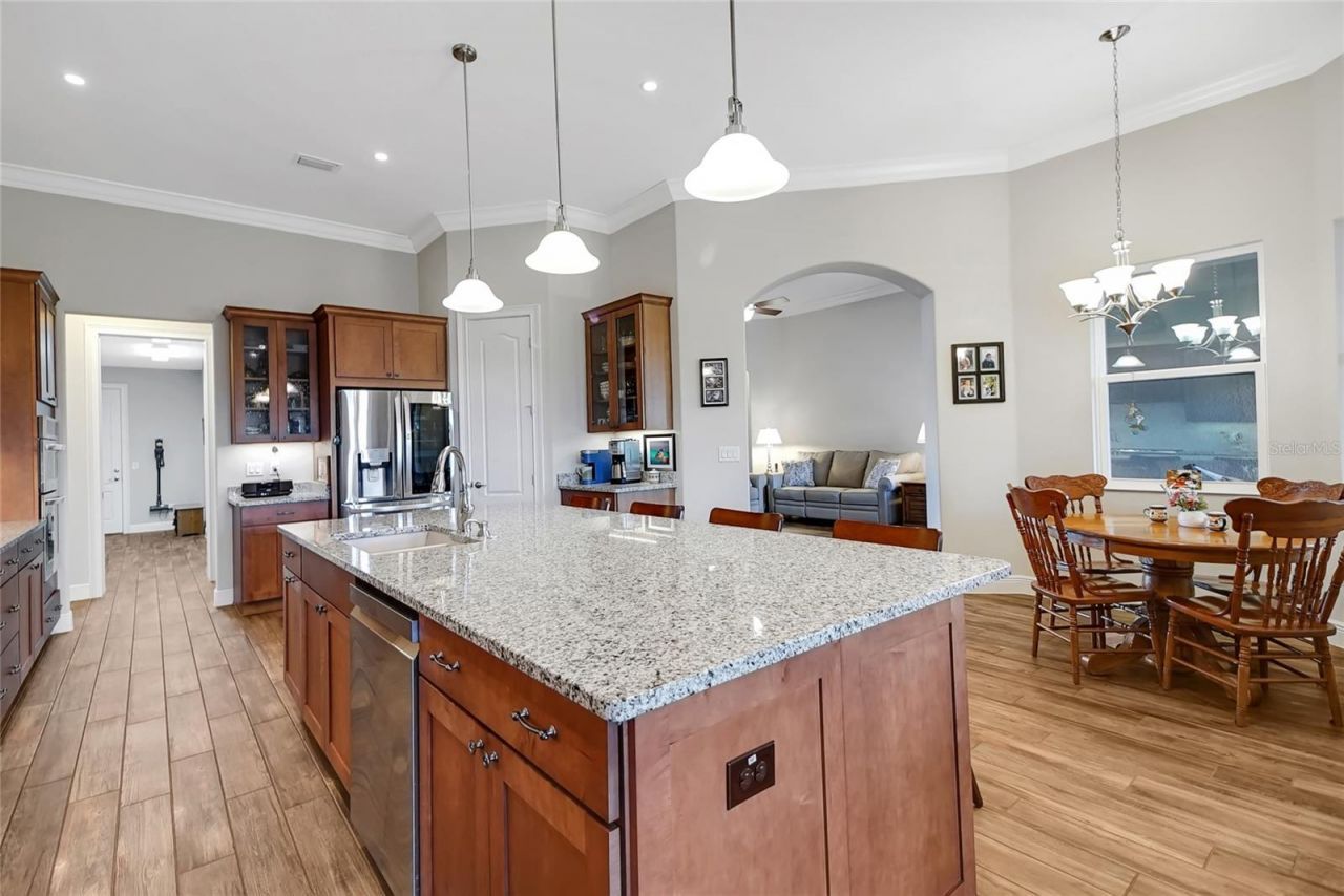 6008 Apex Way, Lady Lake, FL 32159 Photo