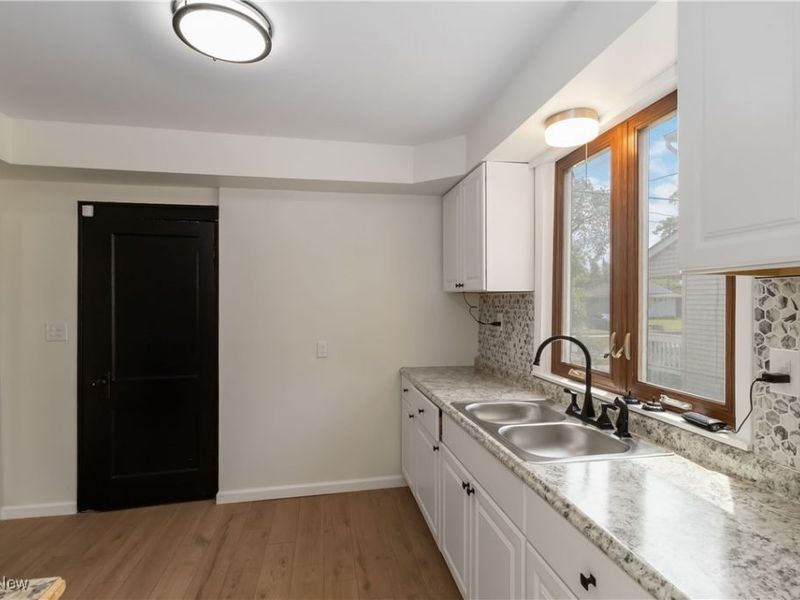 3338 E 130th Street, Cleveland, OH 44120 Photo 14