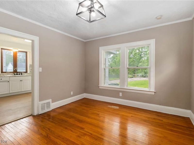 3338 E 130th Street, Cleveland, OH 44120 Photo 9