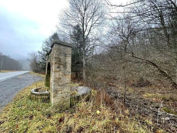 36828 Seneca Trail, Slatyfork, WV 26291