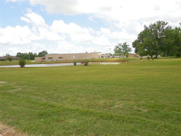 110 Landmark Drive, Yukon, OK 73099