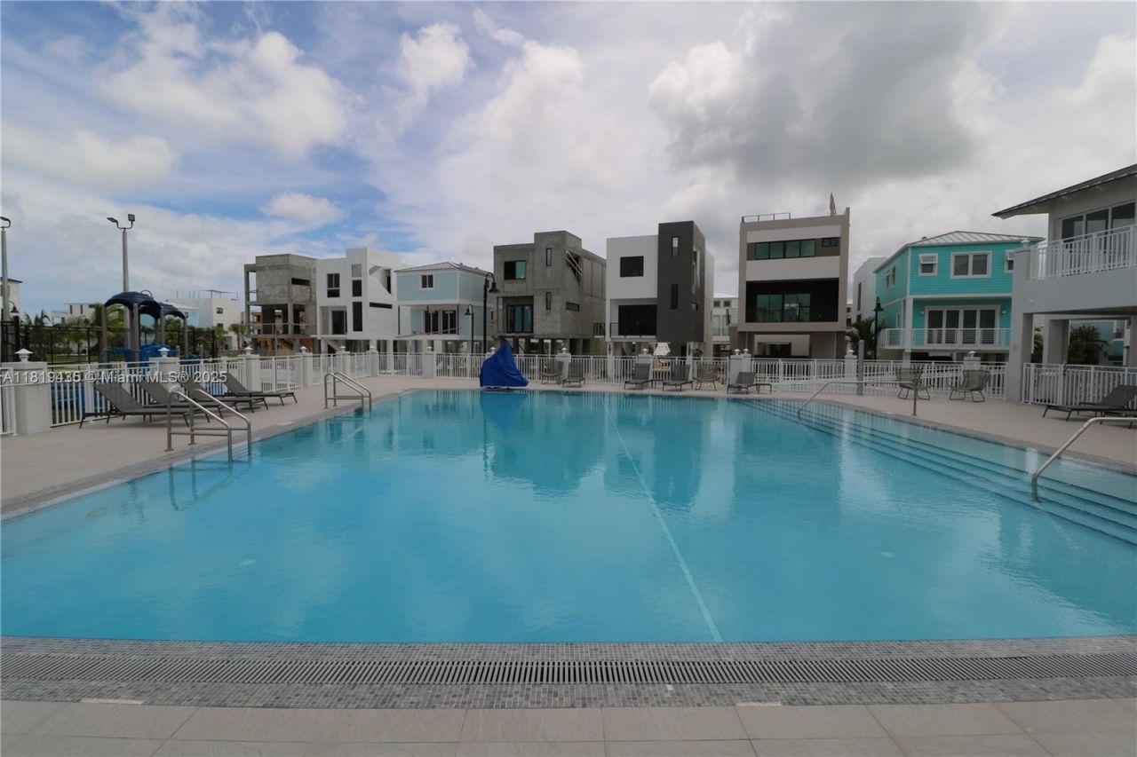 94825 Overseas Hwy #35, Key Largo, FL 33037 Photo