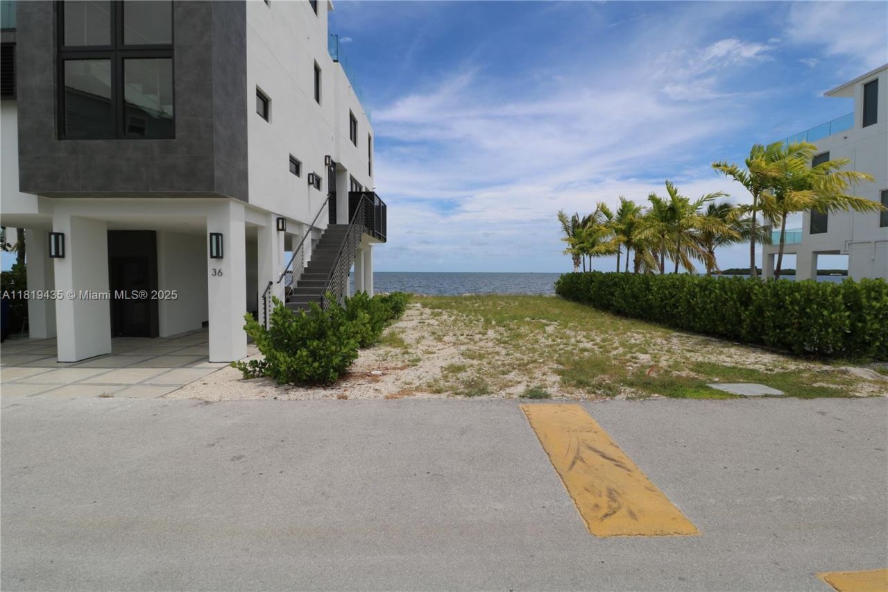 94825 Overseas Hwy #35, Key Largo, FL 33037 Photo
