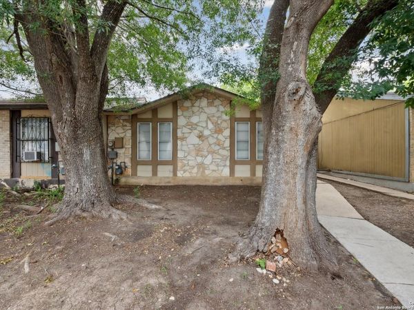 6839 NESTON DR, San Antonio, TX 78239