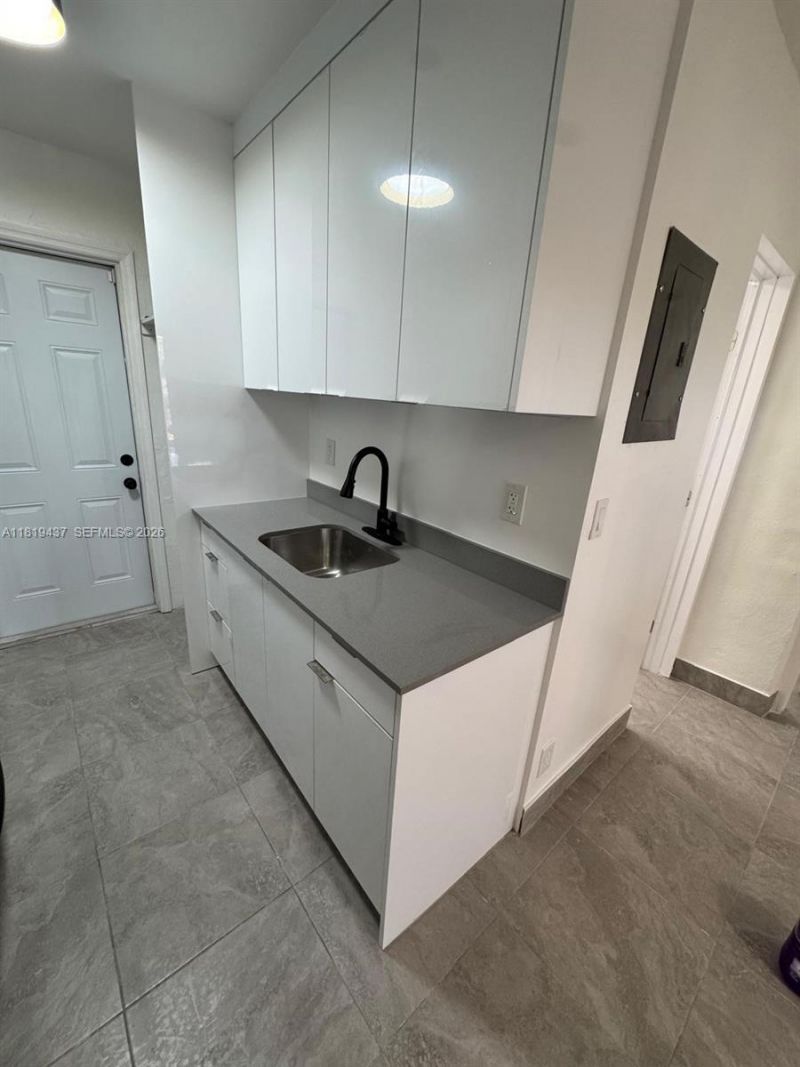 516 NW 18th Ave, Fort Lauderdale, FL 33311 Photo