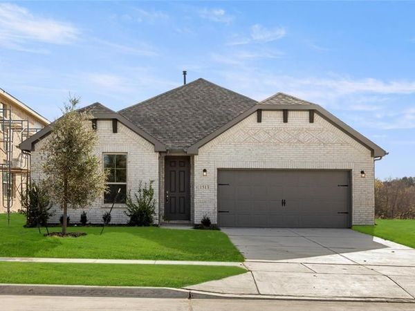 813 Alderwood, Red Oak, TX 75154