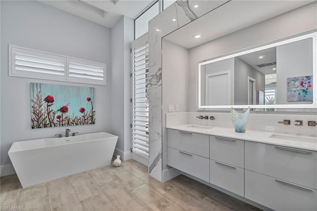 432 Bayside Ave, Naples, FL 34108 Photo