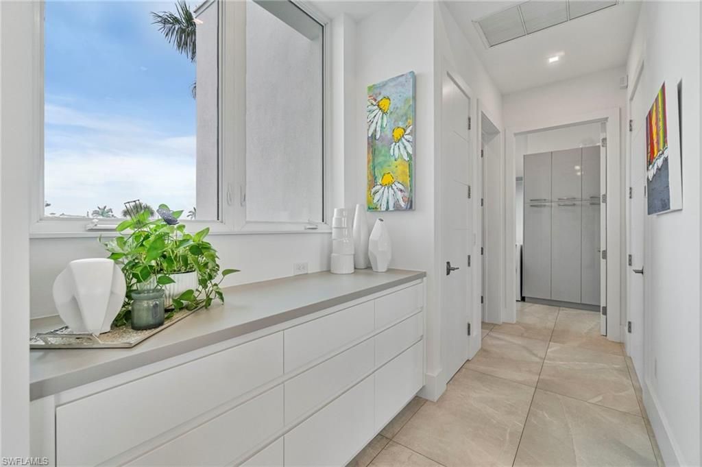 432 Bayside Ave, Naples, FL 34108 Photo