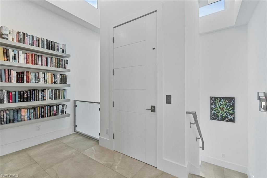 432 Bayside Ave, Naples, FL 34108 Photo