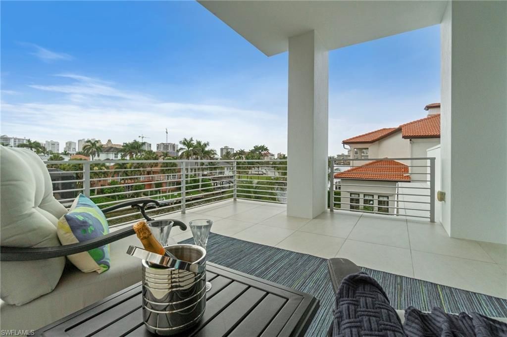 432 Bayside Ave, Naples, FL 34108 Photo