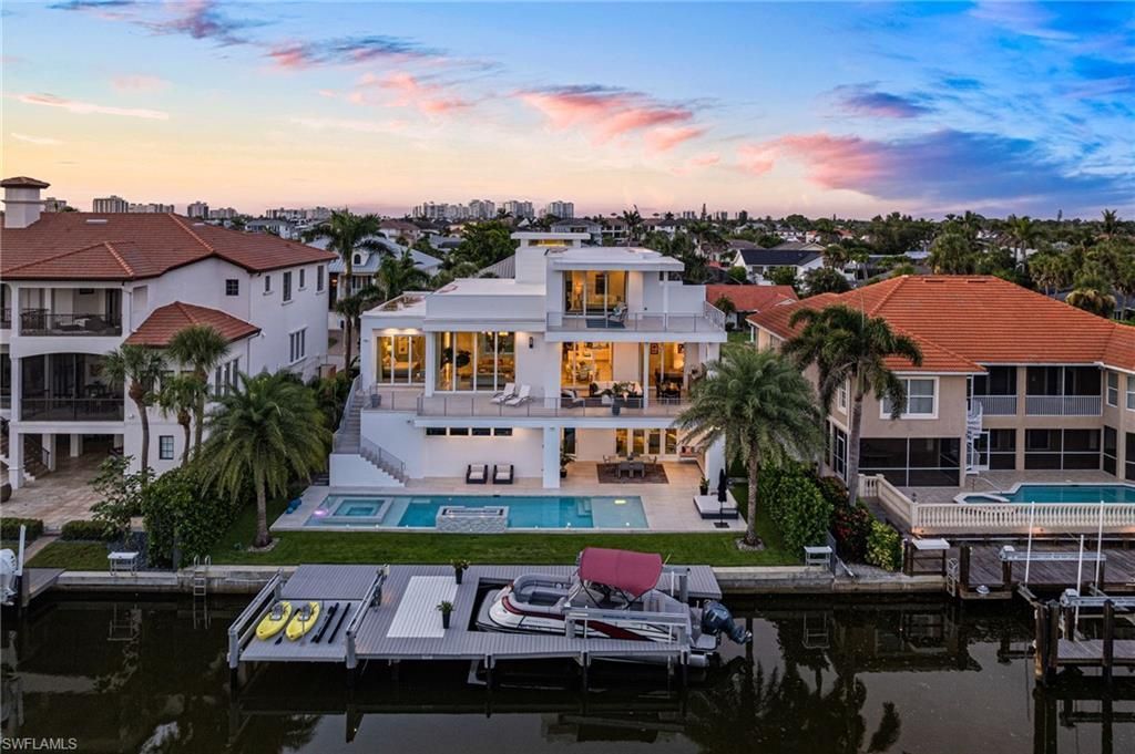 432 Bayside Ave, Naples, FL 34108 Photo