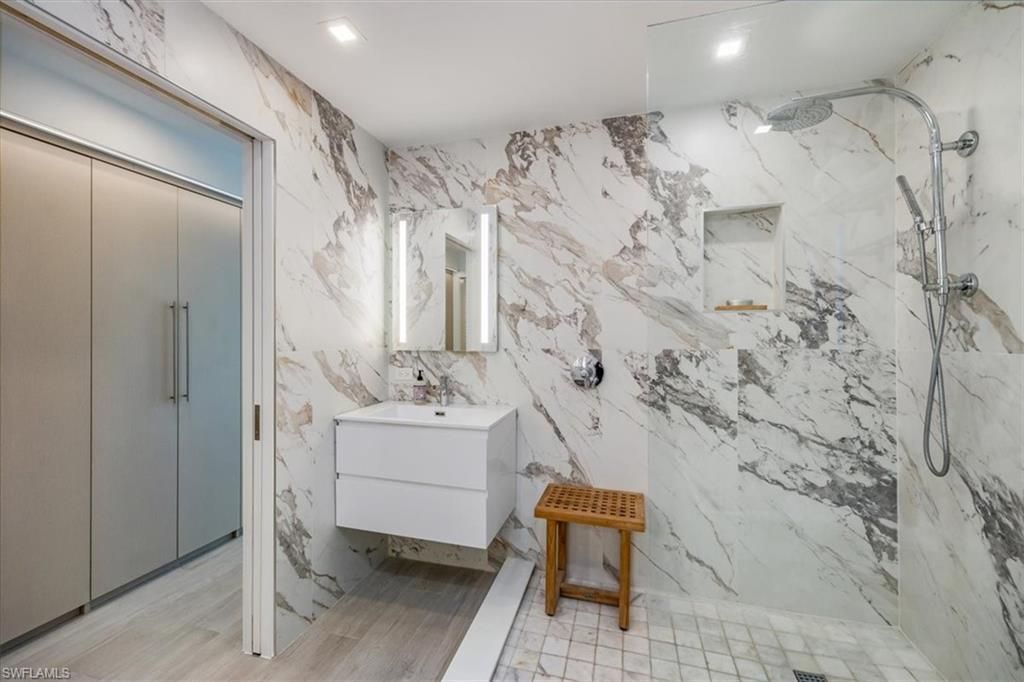 1100 8th Ave S, Unit 123F, Naples, FL 34102 Photo