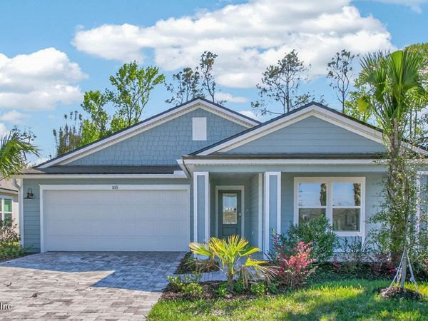 105 GREEN Circle, Palm Coast, FL 32164