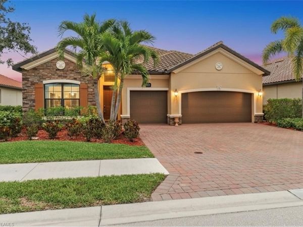 28103 Kerry CT, BONITA SPRINGS, FL 34135