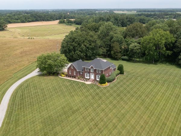 300 N Happy Hollow Rd, Portland, TN 37148