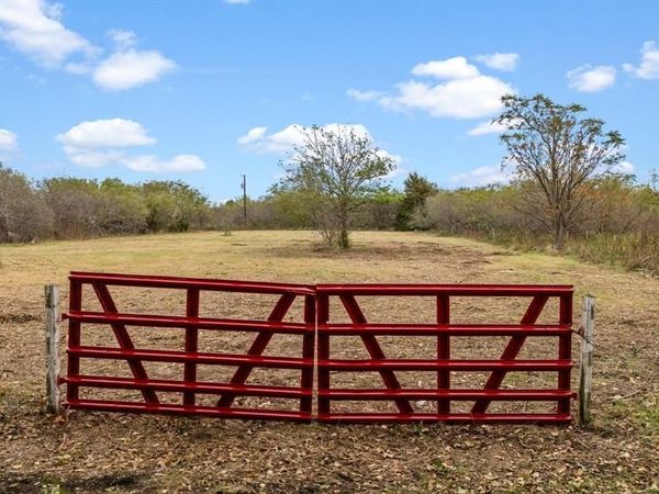 870 Wagoner Road, Waco, TX 76705