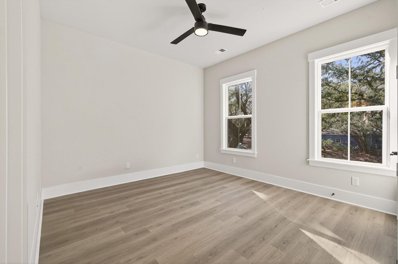 1350 Lucinda Street Photo 11