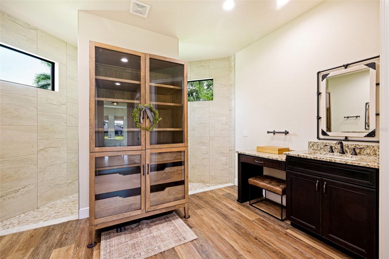 16630 Willow Point Court, Alva, FL 33920 Photo