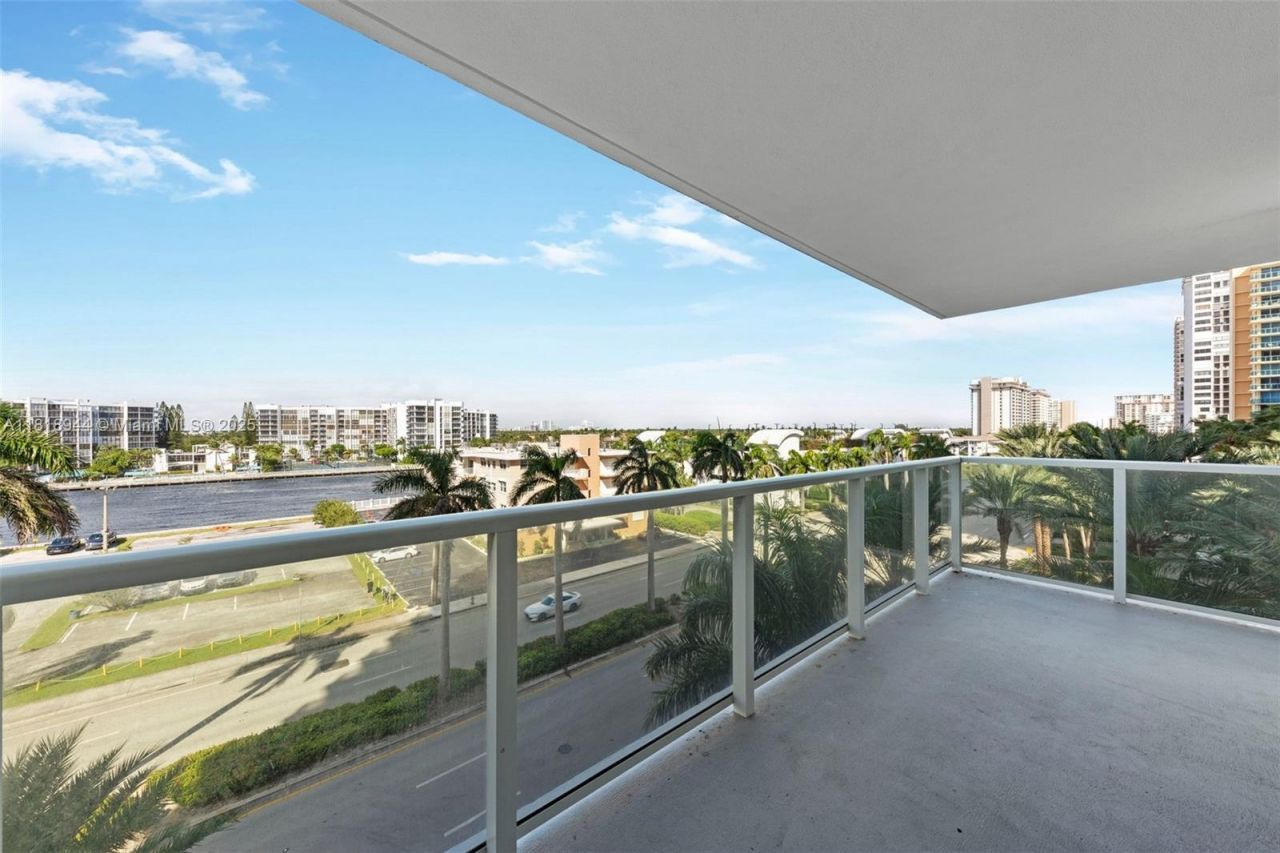 2751 S Ocean Dr, Unit 501N, Hollywood, FL 33019 Photo