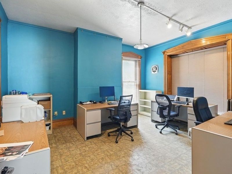 697 W Market Street, Akron, OH 44303 Photo 37